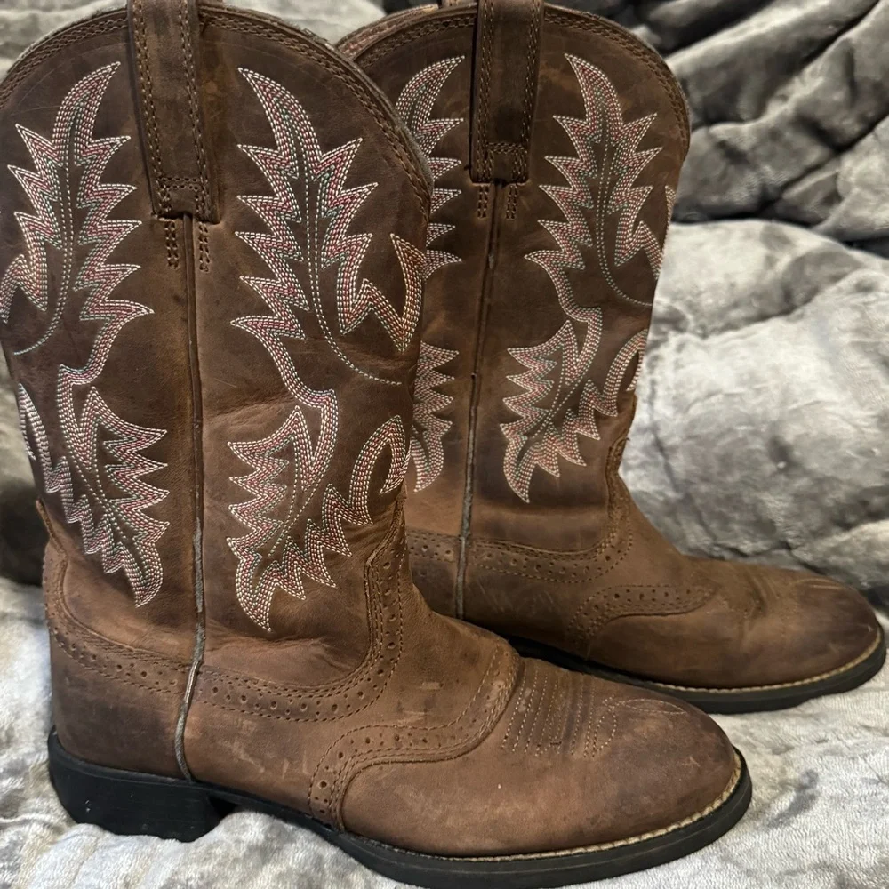 Ariat Pink and Brown Western Boots - Picture 3 of 7